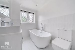 En Suite Bathroom- click for photo gallery